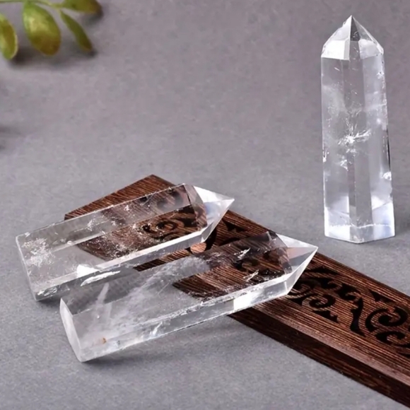 Natural Crystal Clear Quartz Transparency Quartz Point Stone - Picture 6 of 6